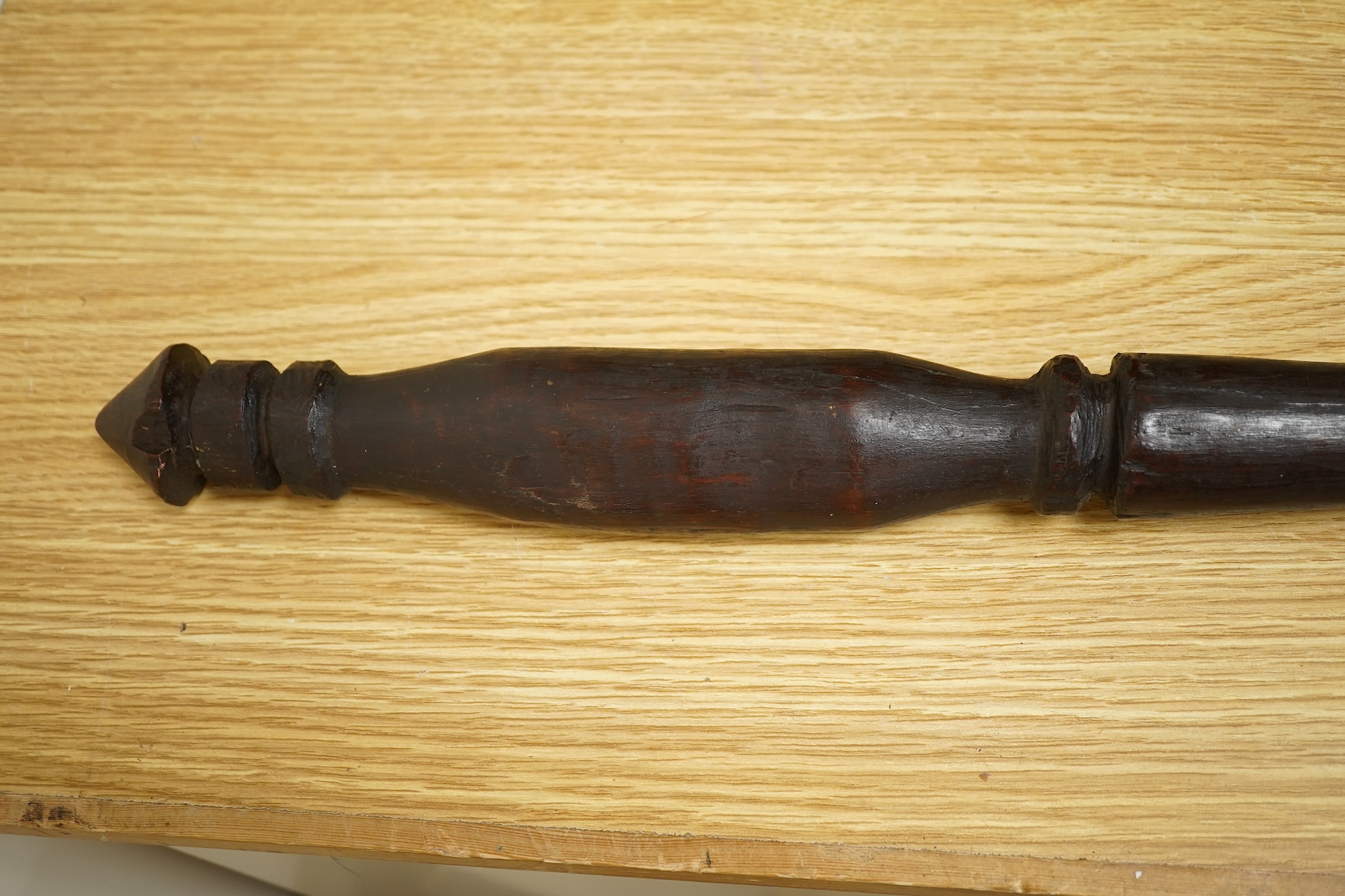 A Polynesian fighting club, 105,5cm long
